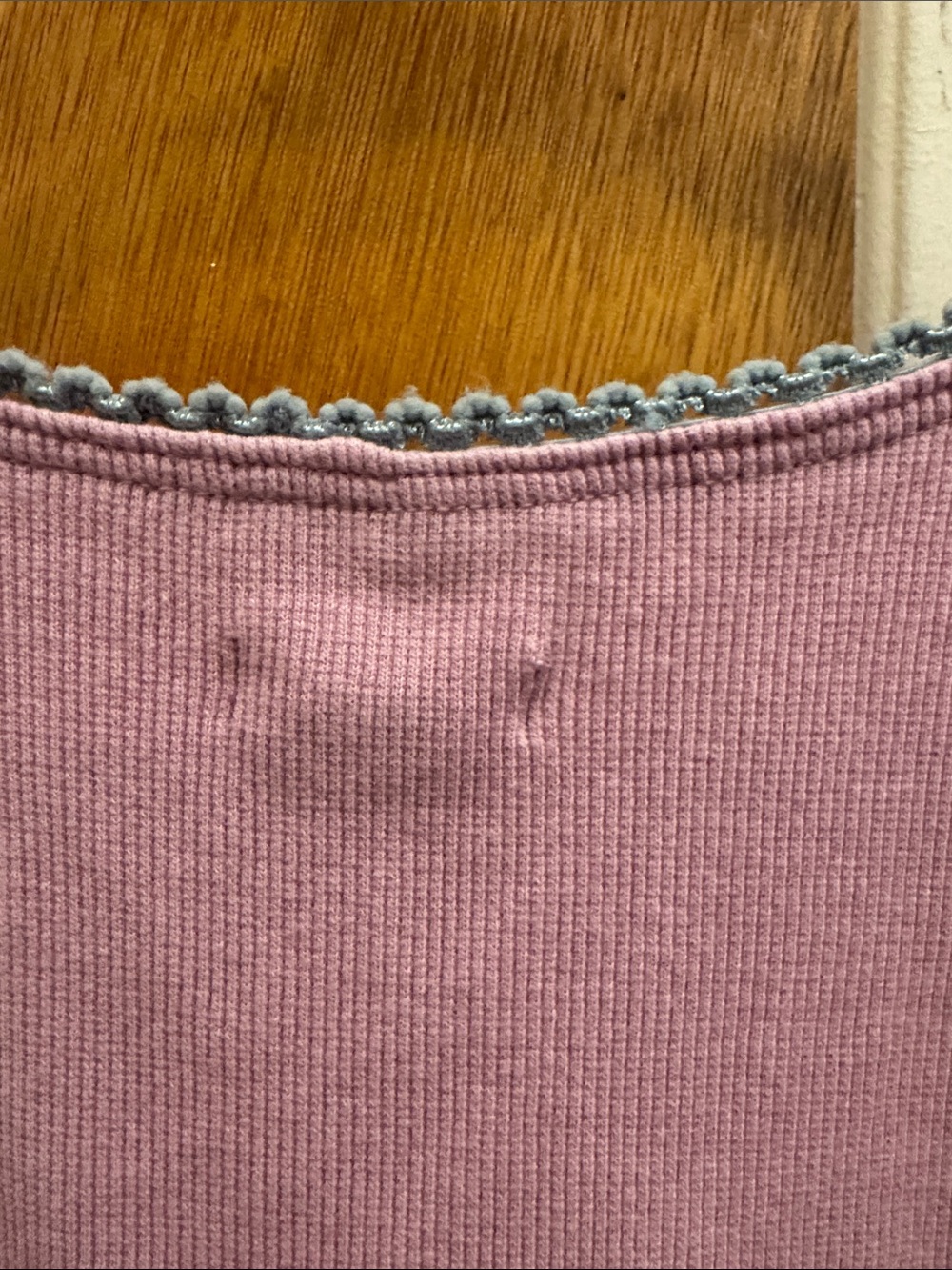 Urban Outfitters Kimchi Blue Lavender Pink Smocked V-Neck Tank Top - Picture 4 of 5